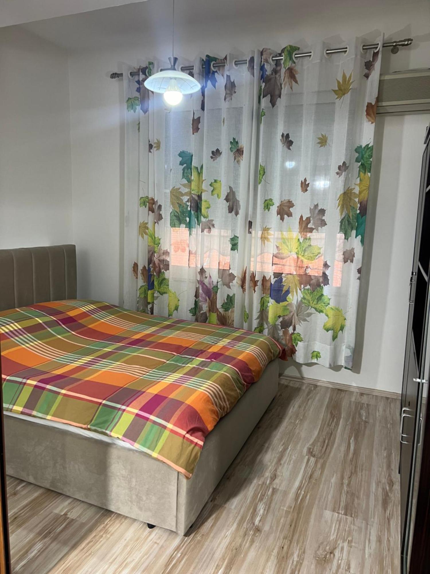 Ergi'S Studio Apartment Тирана Екстер'єр фото