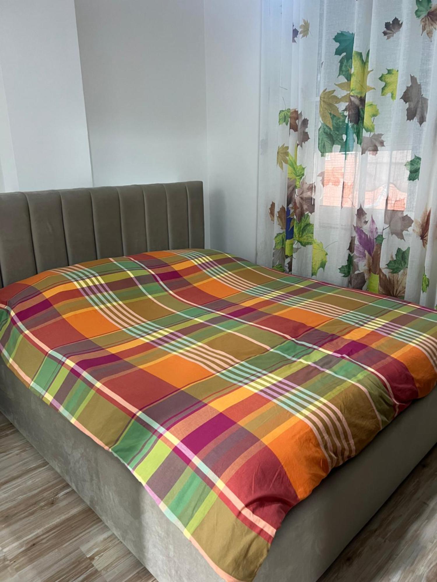 Ergi'S Studio Apartment Тирана Екстер'єр фото